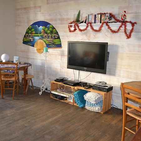 Belle Chambre D'Hote Pour 2 A 4 Personnes Apartment Chef-Boutonne Exterior photo